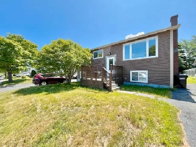 51 Forbes Street - Renovated Main Floor Home with Huge Yard Image# 1
