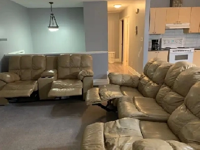 One room available in a duplex at 850$. Plz call 613-914-7090 Image# 1