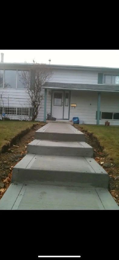 Free room and boated in sylvan lake. Ab Image# 1