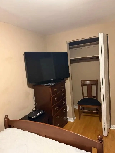 Room for rent near Bramalea City center Mall. Image# 1