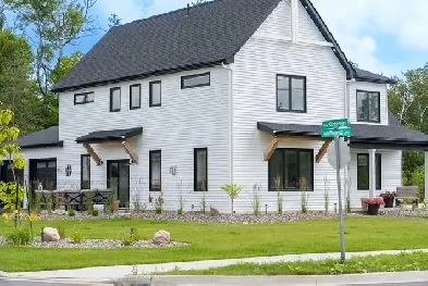 Home for Sale - Modern Farmhouse Image# 8
