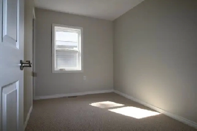 3 Beds 1 Bath House Image# 5