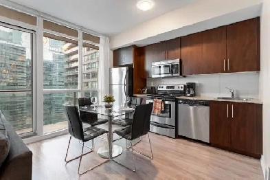 1 BDRM CONDO FOR RENT 65 BREMNER BLVD. ALL INCL. FROM OCTOBER 1 Image# 1