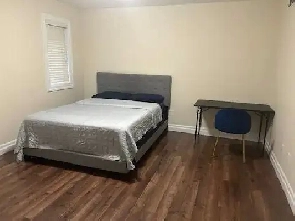 $800 Room in Woodstock (From August) Image# 4