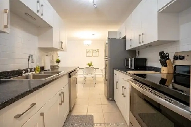 2-Bed, 1-Bath FULLY-FURNISHED, UTILITIES INCLUDED Apartment Image# 1