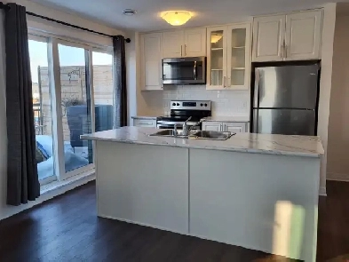 2-Bedroom Terrace home for rent in Barrhaven-Longfeilds Image# 1
