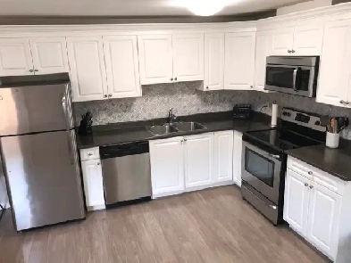 North Nanaimo - Furnished - Private, Green Space Image# 7