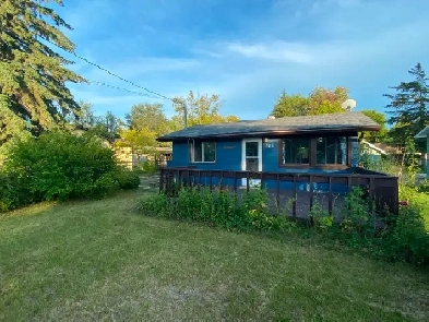 Cabin for sale at 9211 Clement Crescent, Cochin. Image# 11