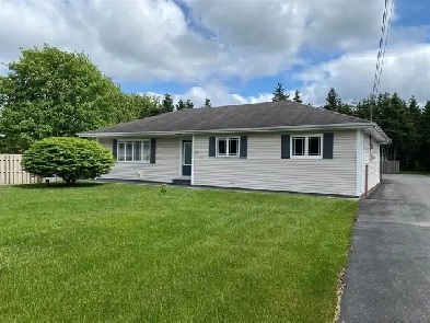 Great Location! Dream Lot! Spacious 1 Level Home! Image# 1