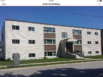 Top Floor Large 2 Bedroom Available August 1 or September 1 Image# 2