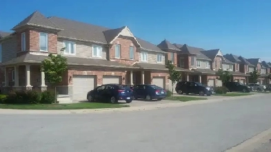 3 BR Townhouse for rent Image# 1