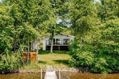 Petit Lac Lambton, Estrie. Wow! Superbe chalet 4 saisons rénové! Image# 7