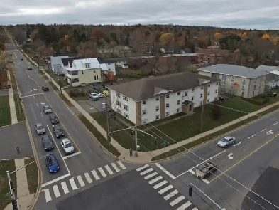 Affordable Student Apartment - 4 Bedroom 1 Bathroom Image# 2