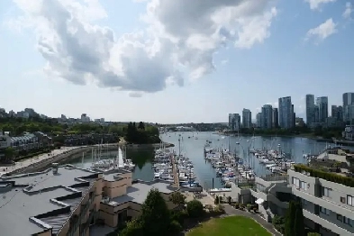 Studio Apartment Next to Seawall Image# 2