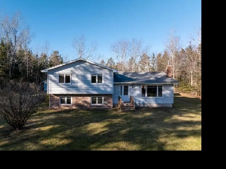 House for Sale Near Halifax Airport Image# 25