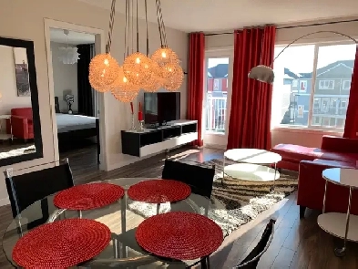Fully furnished Executive 1 bdrm and den condo in SW Edmonton Image# 1