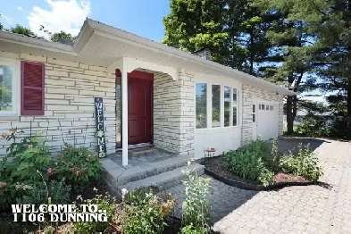 Cumberland Village Bungalow FOR SALE - $749,900 Image# 1