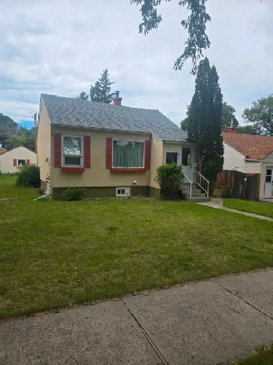 2 bedroom south side house Image# 1