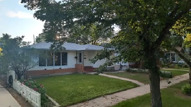 1050 6th Avenue N.W. Moose Jaw, Saskatchewan Image# 9