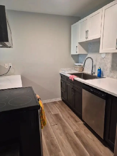 Avail Sept 1st. Renovated 3 bed townhouse in Westmount Image# 1