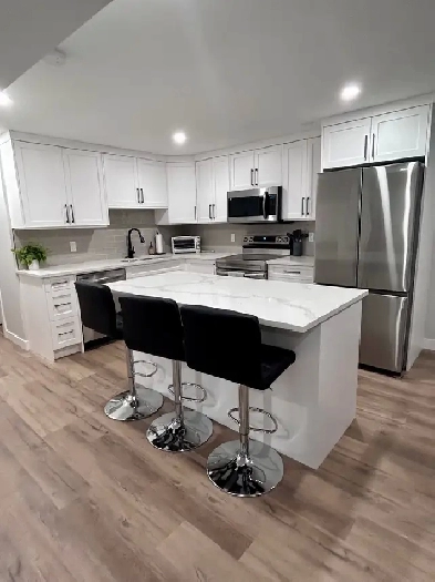 2 bedroom basement suite for Stampede Image# 3