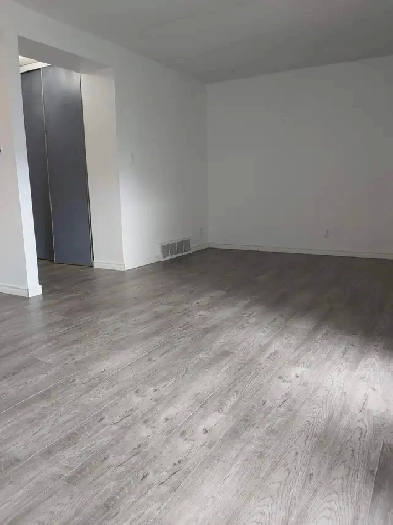 145Ave 56St--3 Bedroom Townhouse for rent Image# 1