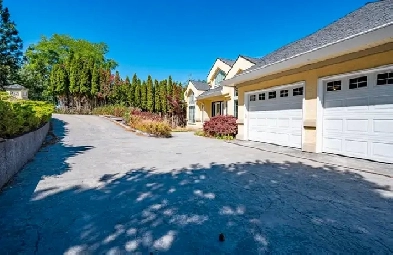 Room for Rent in House Image# 1