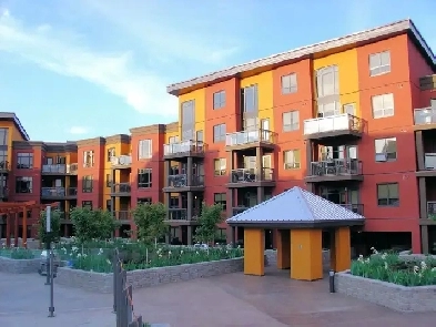 1 Bedroom plus den at Playa Del Sol - Fully Furnished Unit Image# 1