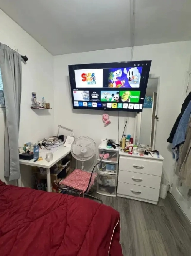 Room for Rent in all female house near Mohawk college, Hamilton Image# 6