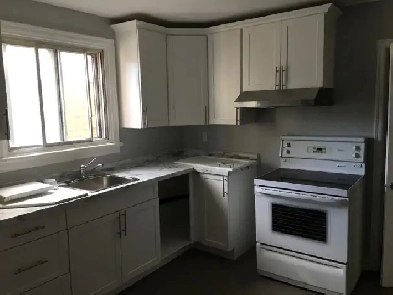 RENOVATED&nbsp.2 bedroom IN BEECHWOOD VILLAGE&nbsp. August 1st! Image# 1