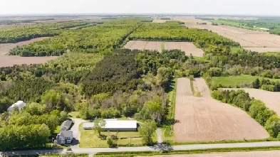 St-Jude (Montégérie) : Domaine de 201 acres, écurie, garages Image# 1