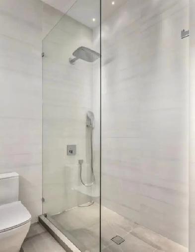 High quality rooms/ whole floor/ whole house by NW train station Image# 1