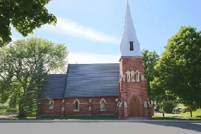 Danville (Estrie) : Bâtiment à vendre de 435 m² Image# 3