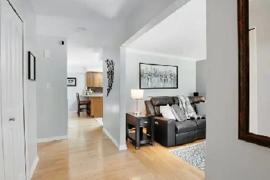 Cumberland Village Bungalow FOR SALE - $749,900 Image# 1