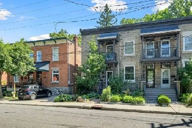 Charming 2-Bed Home in Wellington Village – Walk to Shops & Café Image# 1