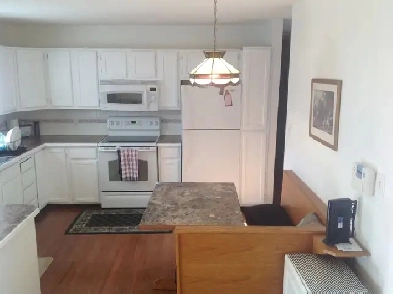Upstairs room for female student available, near University Image# 1