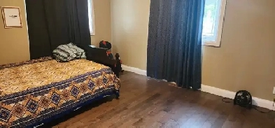 PRIVATE ROOM FOR RENT NORTH PICKERING