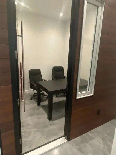 Espace de travail privé à louer Image# 1