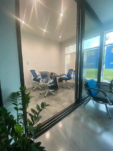 Salle de rencontre disponible Image# 2