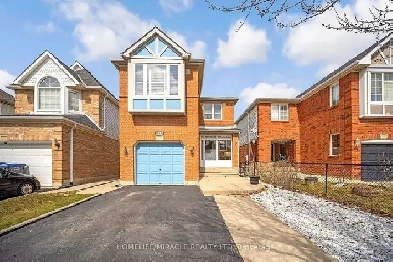 Stunning 3 Bedroom Detached With Partly Fin Bsm In Brampton Image# 9