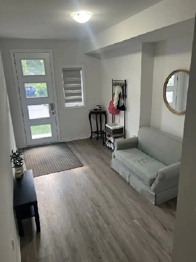 2 1 Bed  1.5 Bath Townhome for rent in Equestrian Way, Cambridge Image# 7