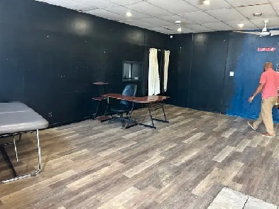 700sq foot store for rent Windsor Image# 1