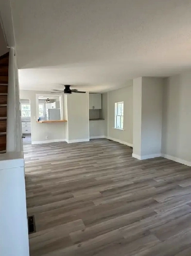 NEWLY RENOVATED 2 BDROOM HOUSE FOR RENT - 2020 ALEXANDRA STREET Image# 5