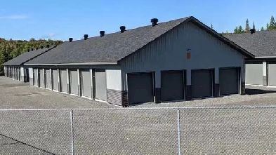 (56pi2) Entrepot de 56pi2 Val-Morin Anderson Val-Morin Image# 1