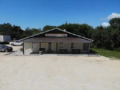 Hwy 6 TAKE OUT for Sale - & Business is Booming! Image# 17