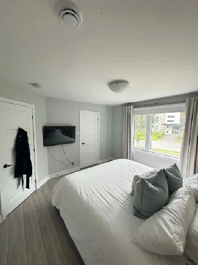 Condo 5 1/2 Image# 2