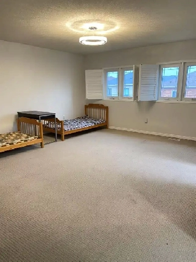 Spacious Master Bedroom for rent