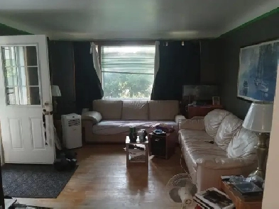 House for sale south windsor 3216 maisonneuve ave 480 000 obo Image# 1