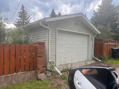 Garage for rent Charleswood. Image# 3