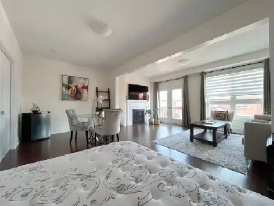 Spacious Room for Rent in Vaughan Image# 1